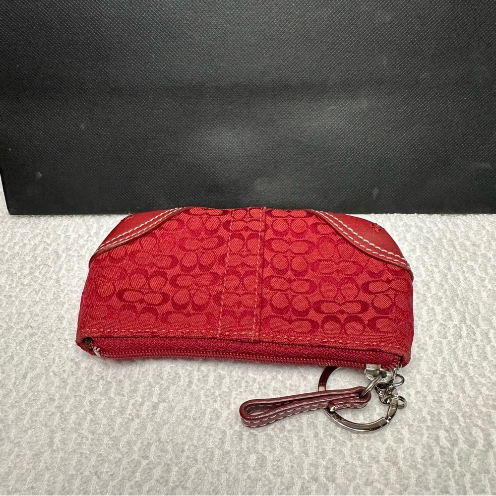 Coach Red Signature jacquard keychain card holder - Picture 12 of 13